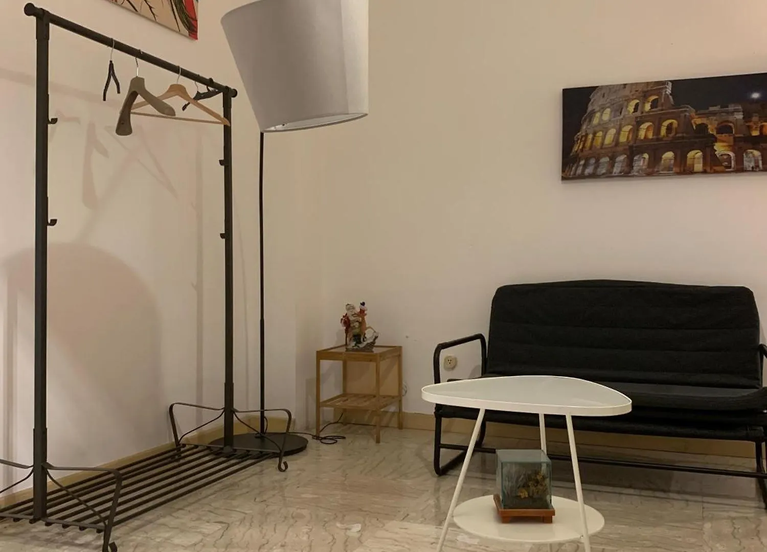 ** לינה וארוחת בוקר 4 Season B&B Roma איטליה